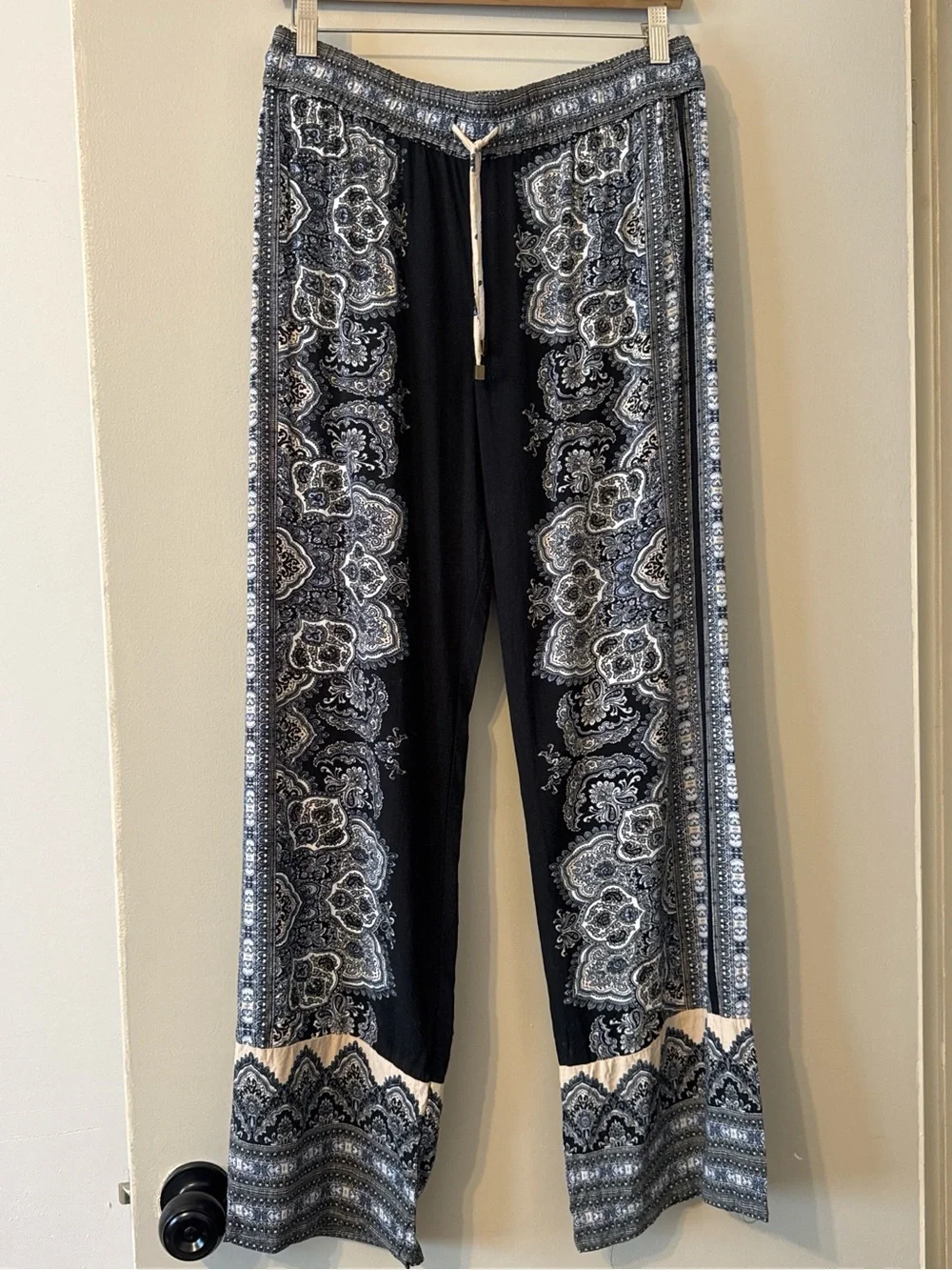 Cynthia Rowley‎ Paisley Wide Leg Cropped Pants Size Large 100% Rayon